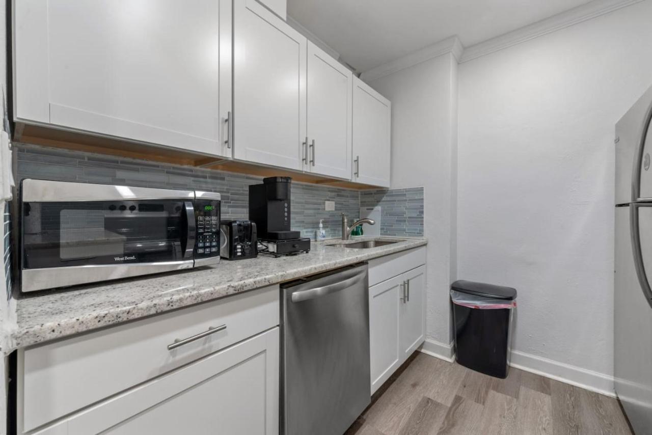 High-quality Downtown Living - Skyline View Hébergement de vacances *
